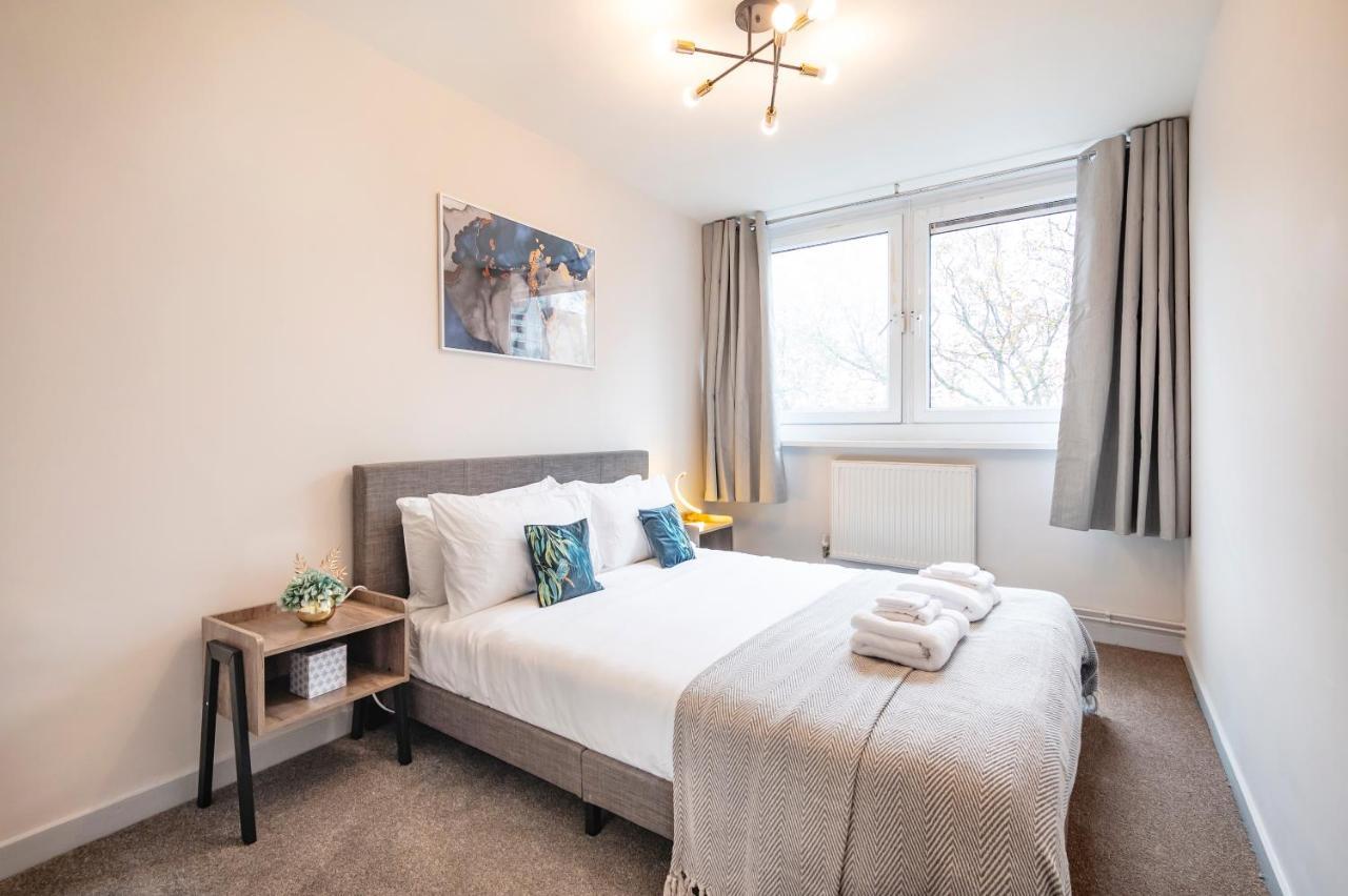 Lovely 4 Bedroom Flat In Wandsworth- Londres Exterior foto