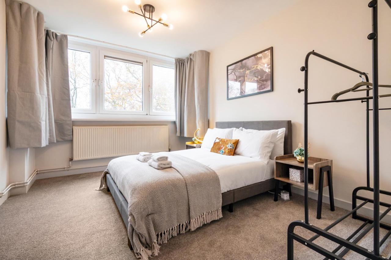 Lovely 4 Bedroom Flat In Wandsworth- Londres Exterior foto